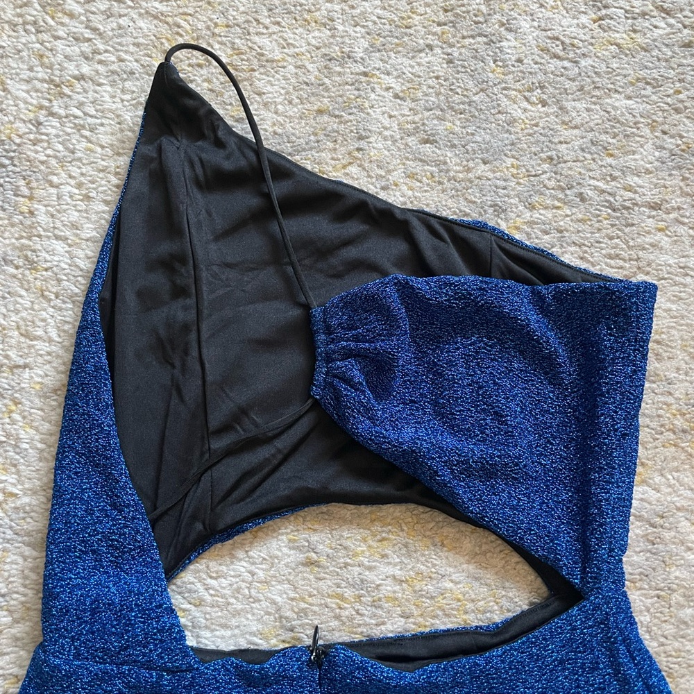 HELLO MOLLY Craving You
Dress Blue - Picture 4 of 7